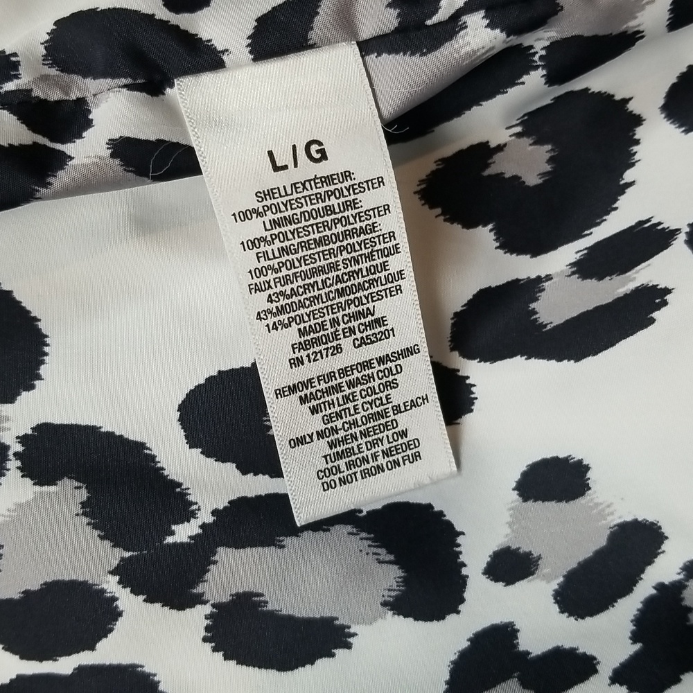 Aeropostale Puffer vest, large - Picture 5 of 6
